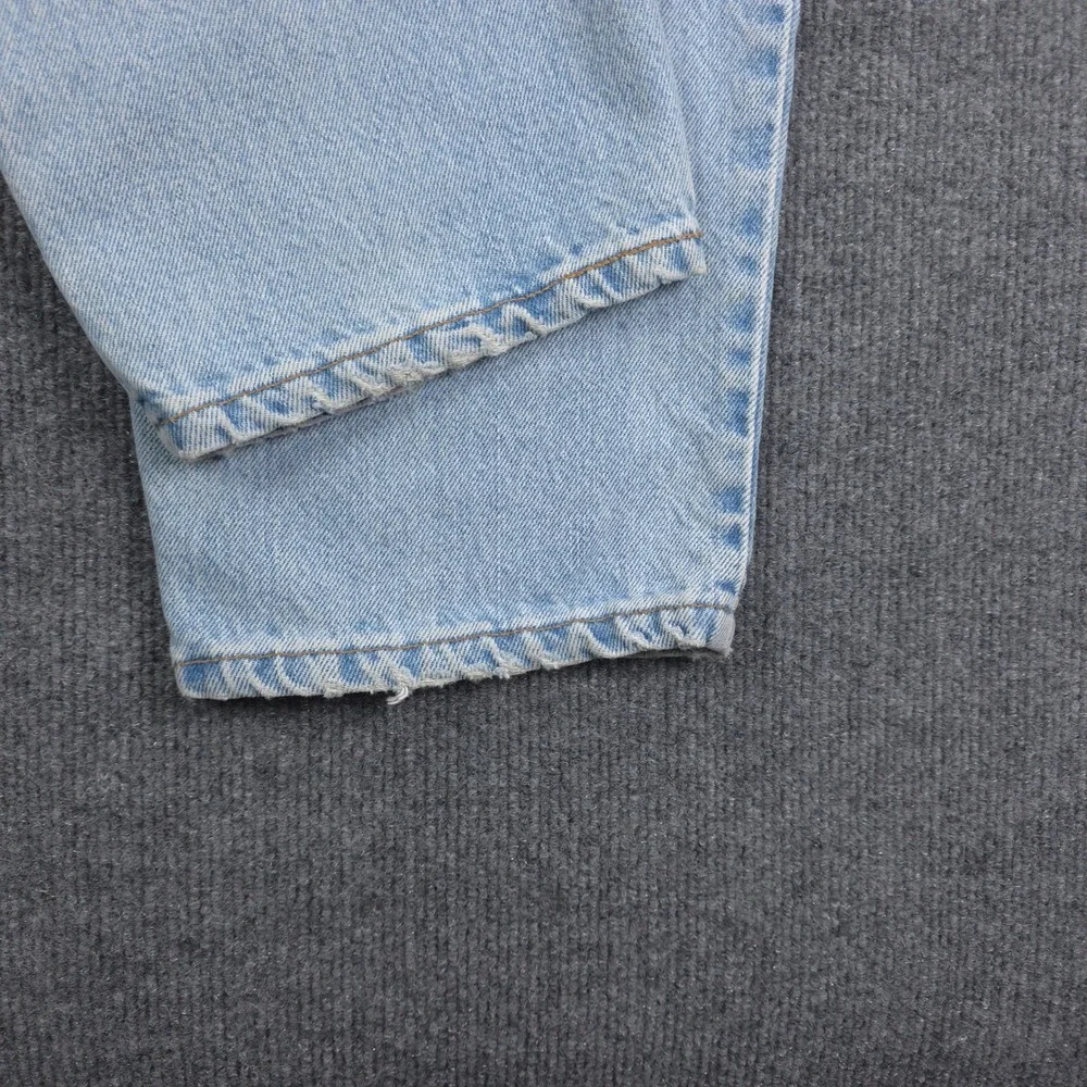 VINTAGE Levis 560 Loose Fit Tapered Leg Jeans Light Wash Blue Mens Denim 34x32